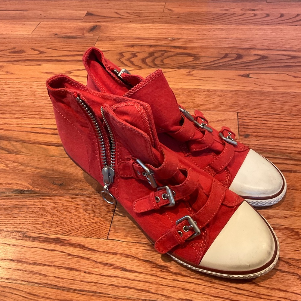 Ash Red High-Top Heels